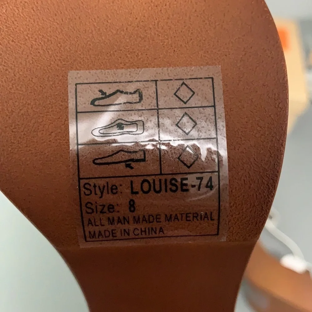 Yoki Louise platform sandals New in Box size 8